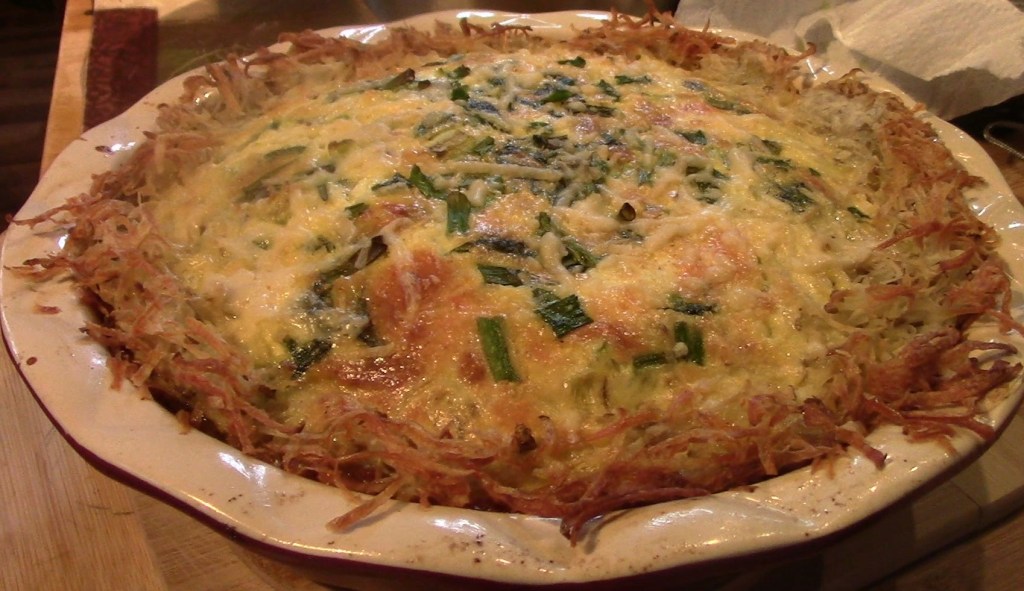 This image has an empty alt attribute; its file name is quiche-hashbrowncrust3_moment4-2.jpg